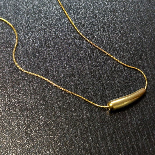 Elegant Gold Anti-Tarnish Chain with Teardrop Pendant