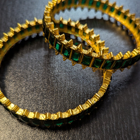 Premium Green Kemp Bangles – Traditional Elegance Redefined