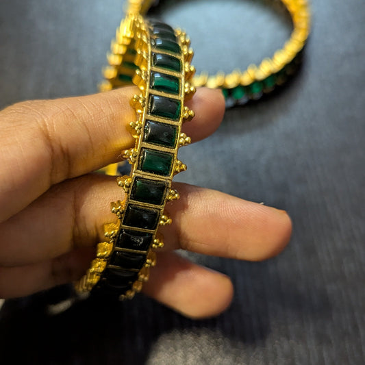 Premium Green Kemp Bangles – Traditional Elegance Redefined